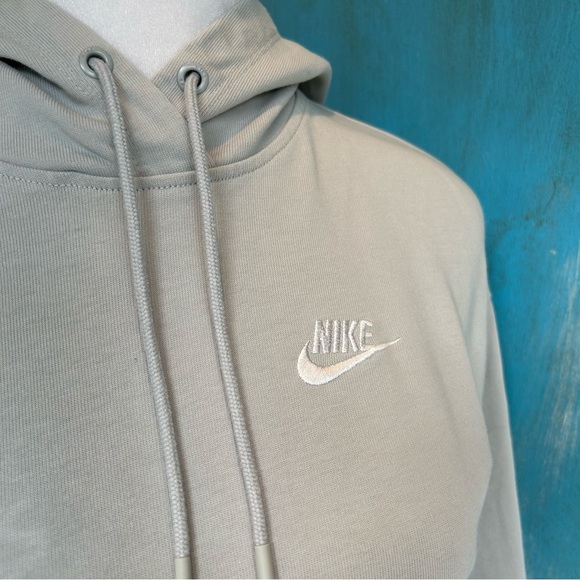 Nike Gray Cropped Hoodie - Picture 5 of 10